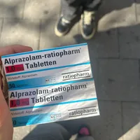 giving girls c0c0ine