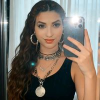 anabella_mira