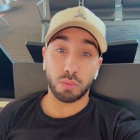 lhommeestcouche