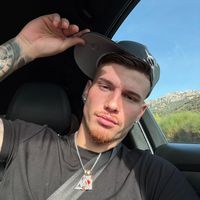 adrian_peli7