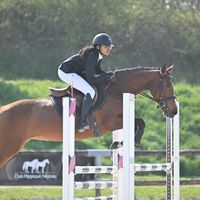 emmaaaa_jumping