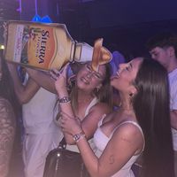 lucyycarlinss