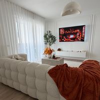 miley_home