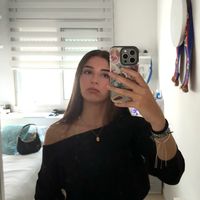 elenaa.benitezz
