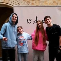 maxmillsfanpage2