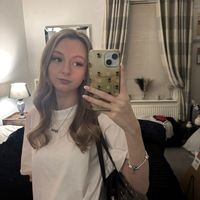 izzyrosee_