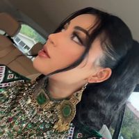 leili_y_95