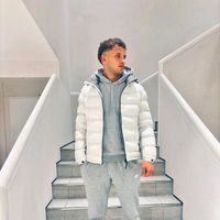 user8855596969124