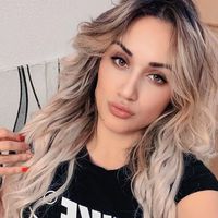 sarkaknapcikova1998117