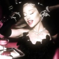 arianaa_grandee7rings