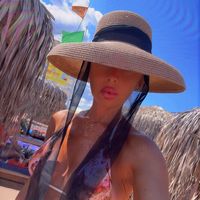irina_irina_q00