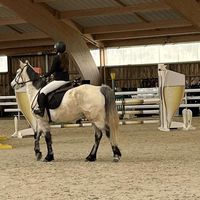 b_lina_jump
