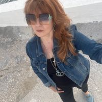 Βαριά του άντρα η σκιά