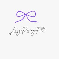 lissy_posing_fit