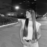 _laauuraa_.27