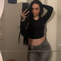 nickynikiisek22