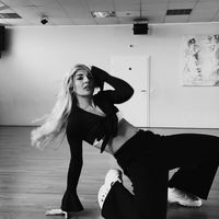 leonieathinaofficial