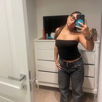 anna_capone_