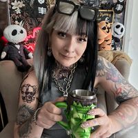 lillylovesitdark