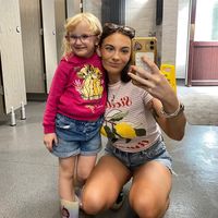 hollieandsian