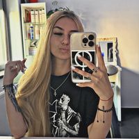 laviniaaa._ma