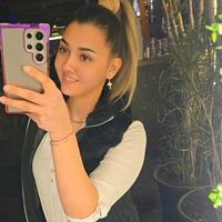 elle.elena98