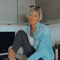 nadinenicole76