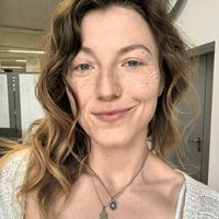 Dźwięk oryginalny tekst i wykonanie Roxana Tutaj