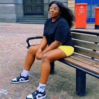 prettyebony