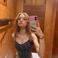 izzy_h0lly