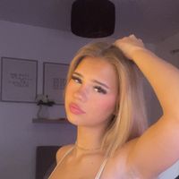 mikaxbrooks