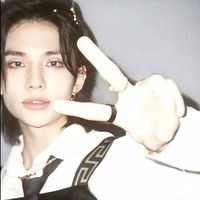 kiwihyunjin8