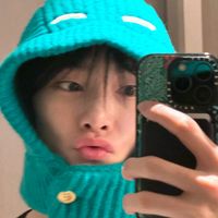 hyunjin quill pen