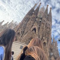 lyna_wanders