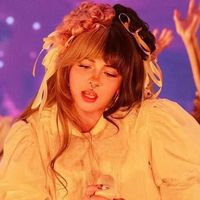 I LOVE THE COSTPLAYS UNDER THIS SOUND AAA