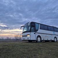 dan_with_the_bus