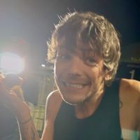 cryingbclouistomlinson