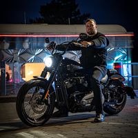 c.h._streetbob