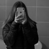 c_l_a_r_a_2809