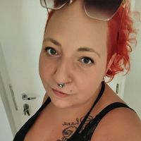 lari_951