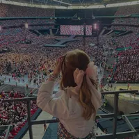 Ally and Jack from Burlesque