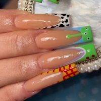 yoanimontoya_nails