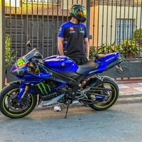 yamaha_r1der