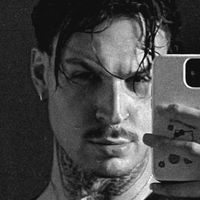 Prada2000 She Doesnt Mind