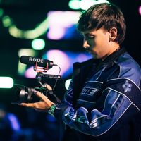 apuzserrobertcosplay