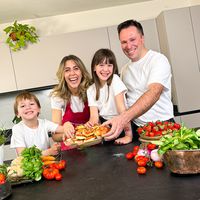 una_famiglia_in_cucina