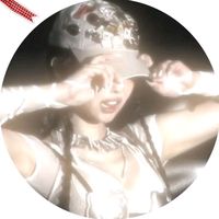 jennie_blink176