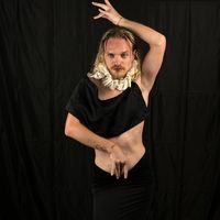 pose94