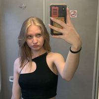 trynafindcarolinee