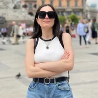she cannot beat my outfit